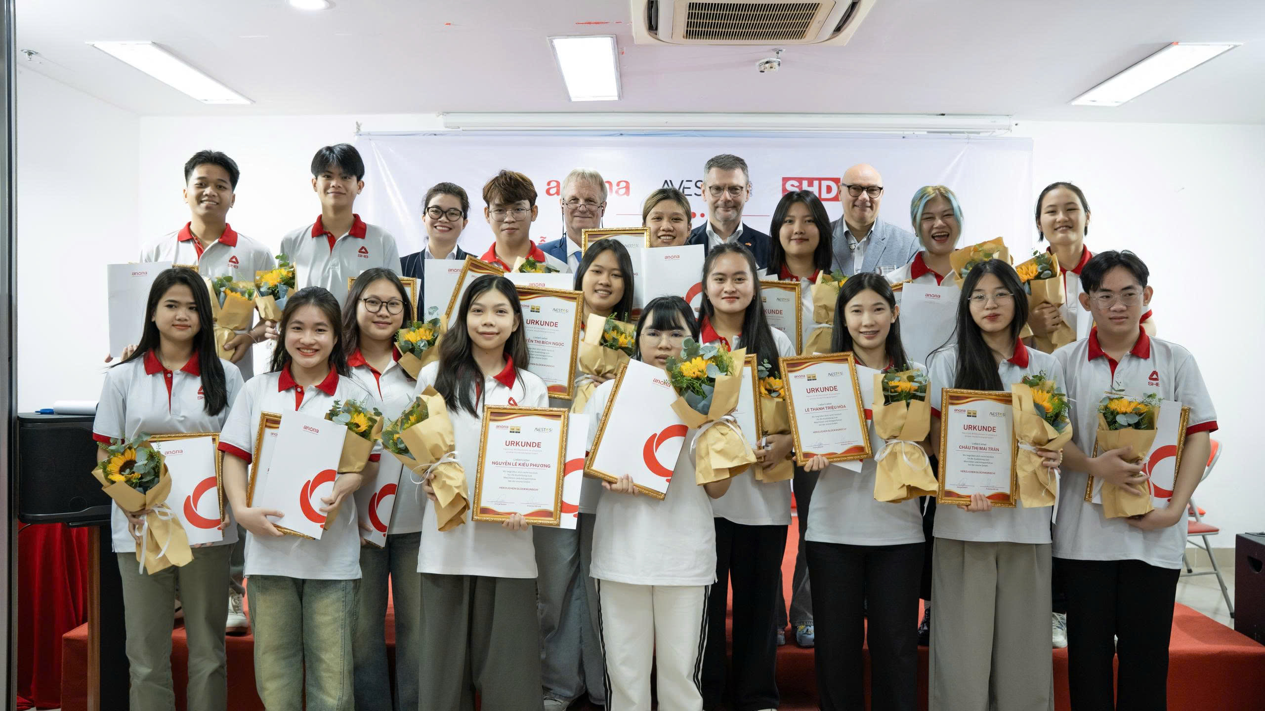 z7169868223088_7117e1e25a53a39c9beffdd8f557f7c7