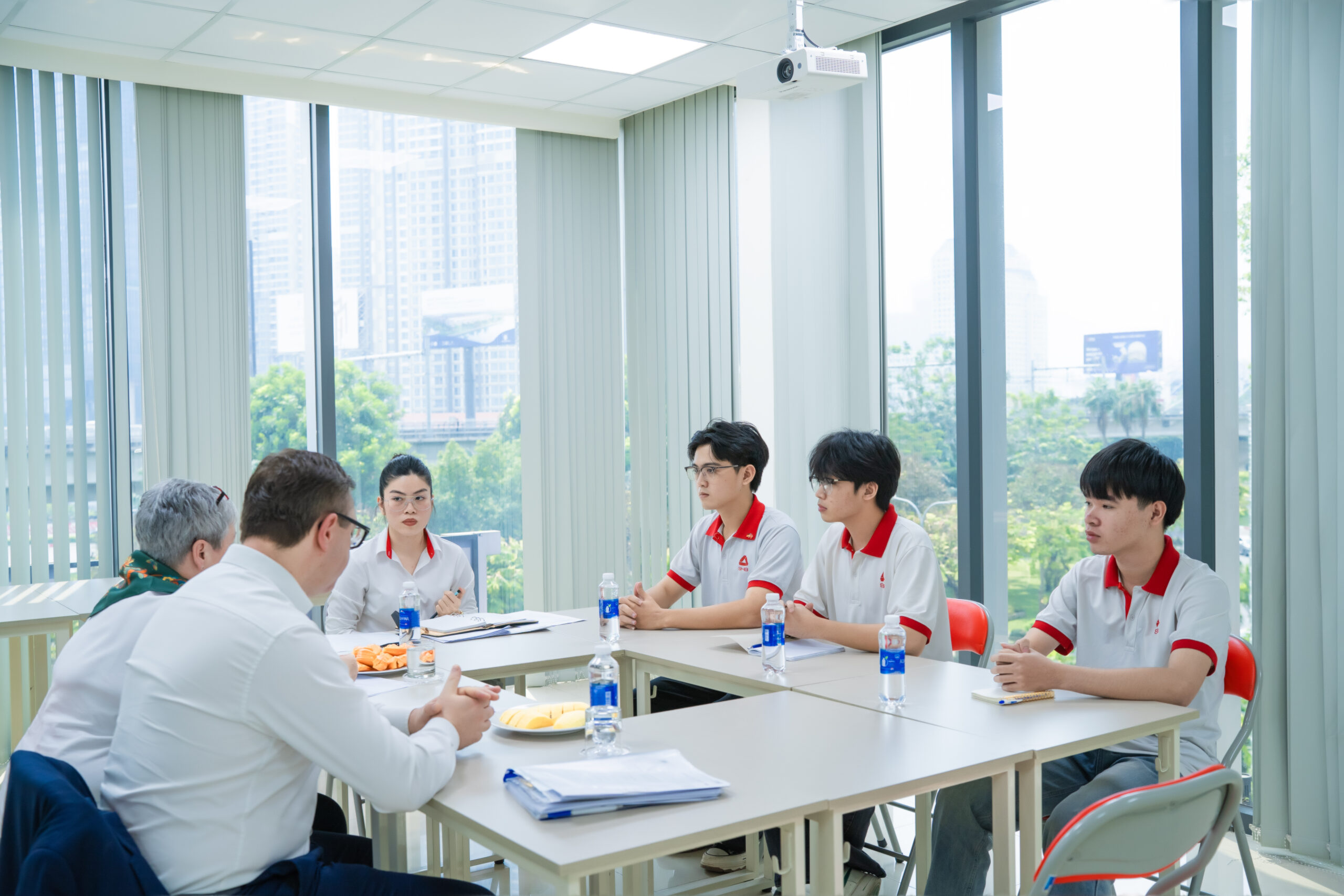 SHD tiếp đón BiW