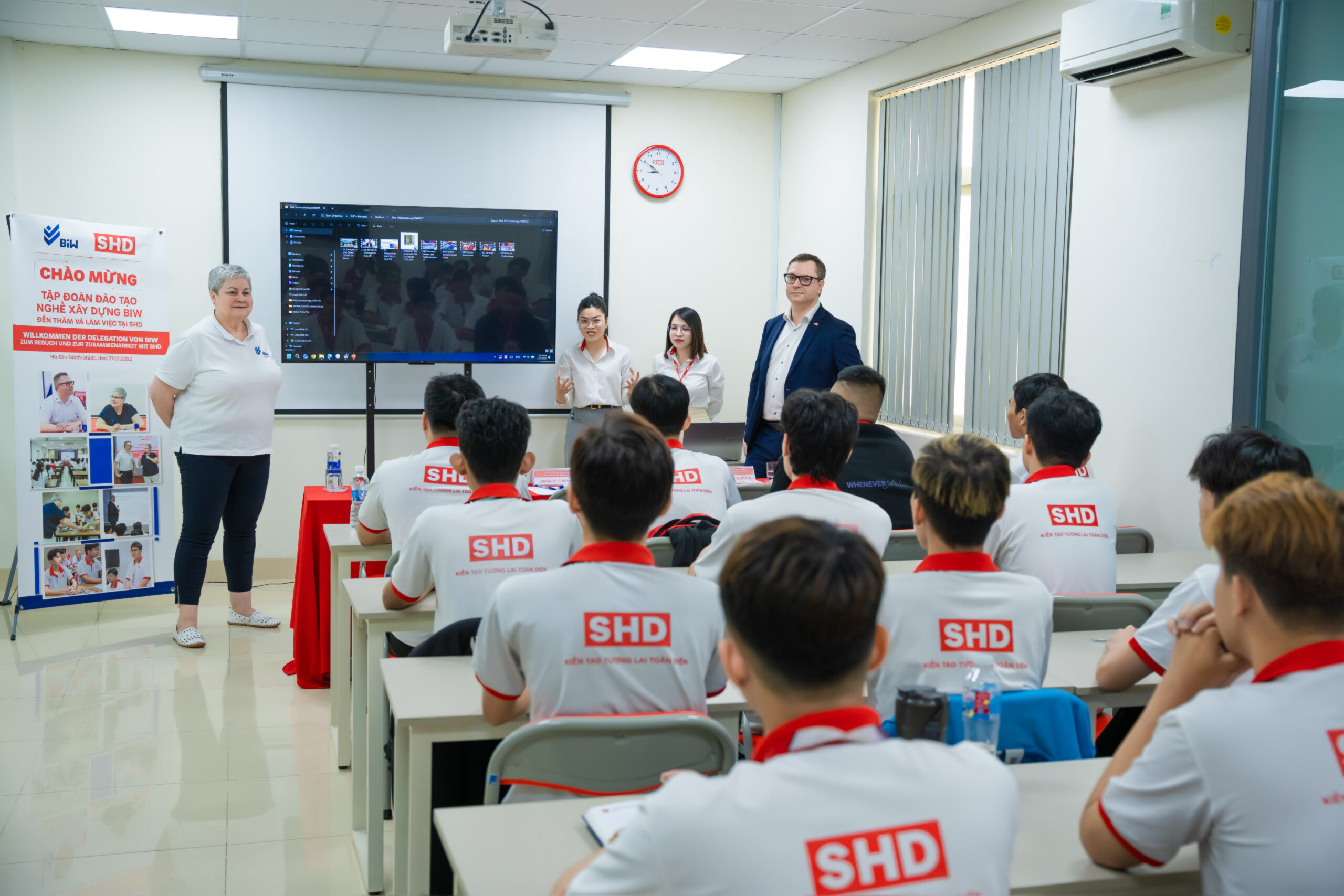 SHD tiếp đón BiW