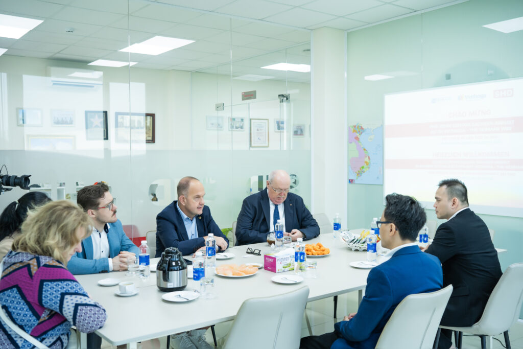 SHD tiếp đón Dehoga